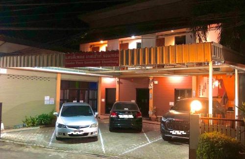 Chom Thong Casa | แสนดีเพลส เกสเฮ้าท์ จอมทอง