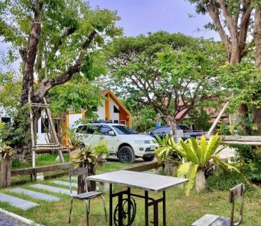 Somdet Complejo | แอทโฮมไร่พอดี รีสอร์ท At home raipordee resort