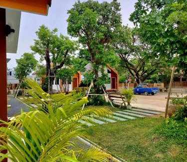 Somdet Apartamento | แอทโฮมไร่พอดี รีสอร์ท At home raipordee resort