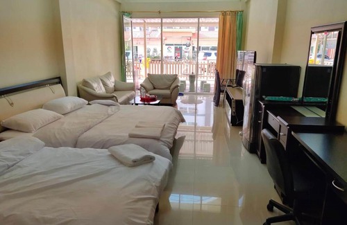 Nai Mueang Casa | โฮมสเตย์ เมืองไทยฟิตเนส อารีน่า