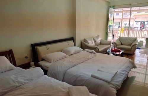 Nai Mueang Casa | โฮมสเตย์ เมืองไทยฟิตเนส อารีน่า