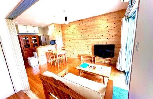 Okinawa Apartamento | お子様連れ&動物好き大歓迎！産みたての卵を収穫体験できる宿