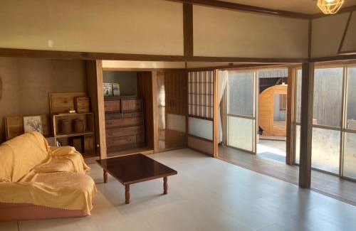Goto Casa | なるのいえ 港から徒歩1分 サウナと広々リビングの宿byしまいろ