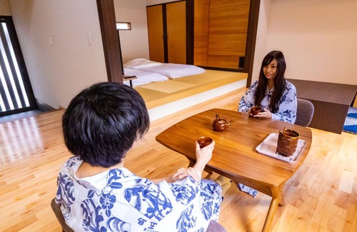 Goto Casa | 「みやこ別邸」 釣り宿が営む１日１組限定 源泉かけ流し客室風呂付き一棟貸し宿