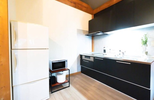 Toya Apartamento | ウッドハウス・ヤスナヤ · ウッドハウス・ヤスナヤ/ハンモックでゆらゆら、大型BBQ台完備！エモーショナルな体験を提供