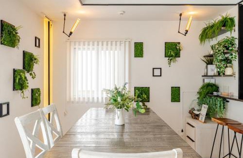 Tokeshi Apartamento | ビリヤード ダーツ 卓球 バーベキュー キッズルーム 4寝室ダブルベッド8台 最大16人 200平米の大きな一軒家