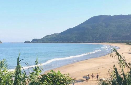 Kushima Casa | ビーチまですぐそこ「一軒家貸切ミチカケ」