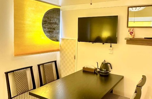 Yushima Apartamento | 上野レトロ花 2-4人和風寝室 山手線3分 上野浅草銀座近い 御徒町駅3分 アメ横3分 上野駅10分 上野広小路駅3分 湯島駅2分 空港直接