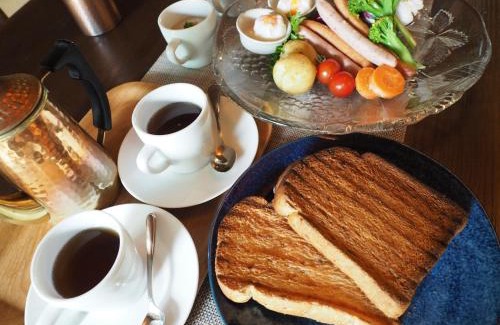 Nagahama Casa | 余呉の里山-ランプの宿-さくら