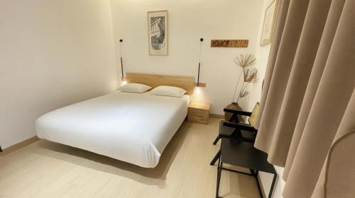 Fenghuang Casa | 凤凰古城柿子小院民宿亲子套房