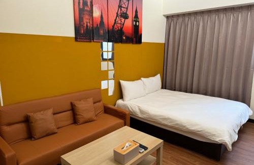 University District Casa | 台中向日葵