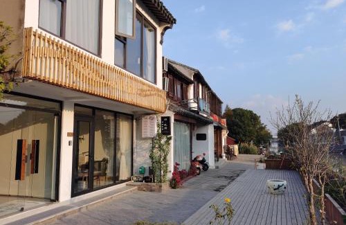 Wujiang Cama Y Desayuno | 同里泊·晓烟河景民宿