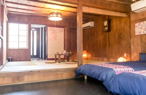 Tsuboya Hotel | 国際通りと牧志駅まで徒歩5分 庭付き素敵な古民家 わらゆんSO 松武の古民家Traditional house