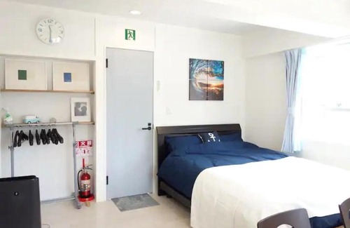 Makishi Apartamento | 大家族向け貸切宿 敷地内無料駐車場 最高のロケーション 各階独立鍵付き個室 Paradise inn牧志