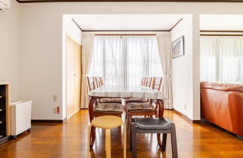 Minami Ward Casa | 広々な150平米無料駐車場一台