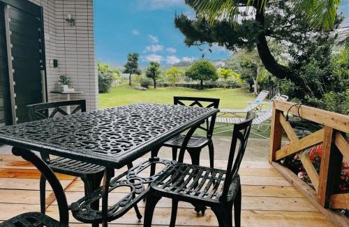 Kadena-cho Casa | 広い庭付きBBQ可,残波ビーチまで車で5分,最大人数11名 Ns garden