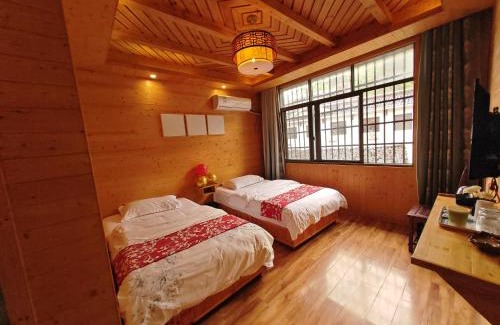 Wulingyuan Casa | 张家界红尘蝶恋客栈