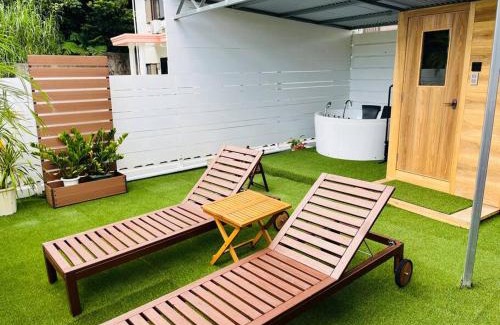 Higashionna Casa | 新規オープン サウナ BBQ ジャグジー付き 最大9名 無料駐車場4台 ビーチまで車で5分 SKY House