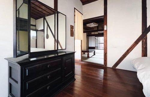 Uno Apartamento | 日々の宿しののめ102 宇野駅から車で5分 直島へ 最大8名様 古民家