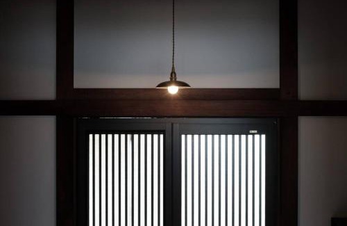 Uno Casa | 日々の宿: 宇野駅から車で5分 直島へ 最大7名様 古民家貸切 一棟貸し