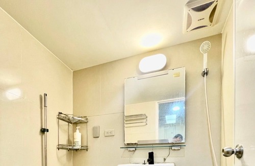 Xinyi Apartamento | 暮光公寓 x 健身教練｜台北 101 ｜Pool｜夜市 ｜cafe｜MRT捷運站｜Gym
