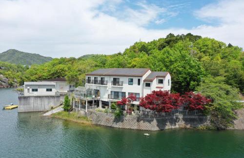 Kato Hotel | 東条湖グランド赤坂別館