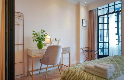 Shanghai Apartamento | 梧舍壹号 外滩百年公寓B&B -Riverside Grace Suites on the bund and metro station