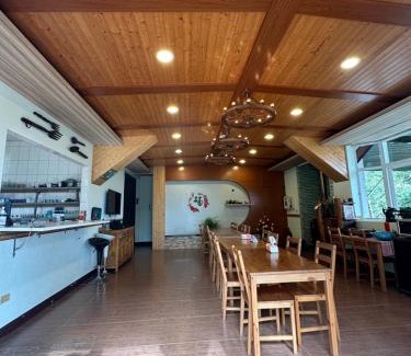 Alishan Cama Y Desayuno | 樂野仙蹤