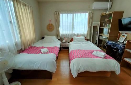 Aira Cama Y Desayuno | 民泊マエダハウス B&B Maeda House