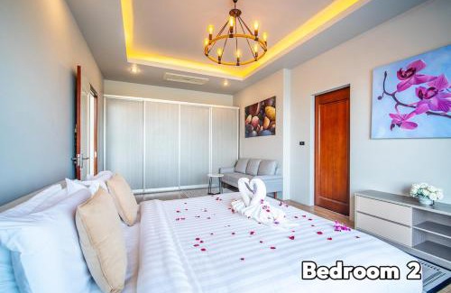 Chalong Villa | 泰国普吉岛查龙海滩海景度4卧室E2免费女拥每日清洁Ins无边泳池24小时服务提供早餐午餐晚餐