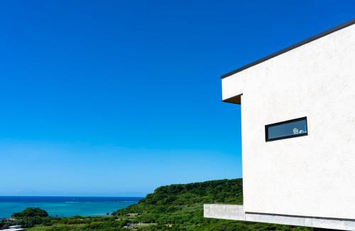 Shikiya Casa | 海と星の南城邸