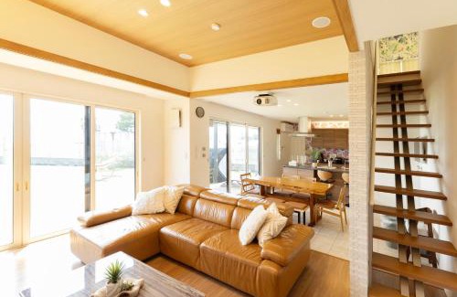 Higashi-ku Casa | 海の見える一棟貸切リゾートヴィラ hau'oli