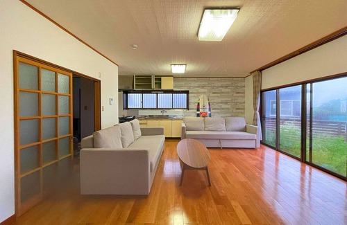 Chosei Apartamento | 滑り台ブランコ砂場のあるペットと過ごせる夕日の美しい宿。