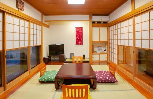 Usami Casa | 熱海の海が一望できる温泉付貸別荘 満月あじろ mitsukiajiro