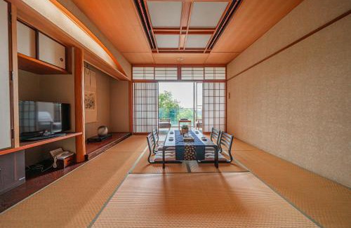 Atami Hotel | 熱海山莊