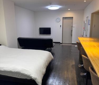 Fujitsuka Cho Apartamento | 玉藻藤塚町101