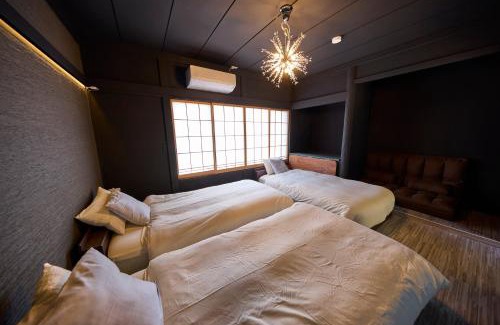Katsuura Apartamento | 瑠璃色の地球
