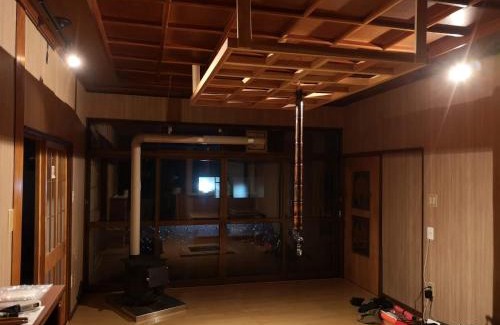 Fujisato-machi Apartamento | 白神山地の麓でヤギのいるゲストハウス あわじ商店