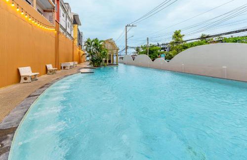 Na Kluea Hotel | 艺龙万国酒店Elong WG international hotel