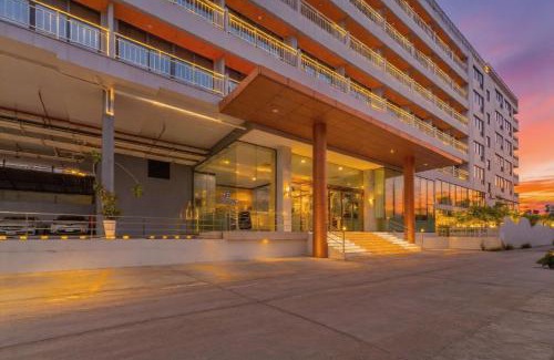 Na Kluea Hotel | 艺龙万国酒店Elong WG international hotel