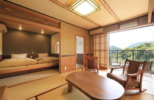 Kawazu Hotel | 花の風