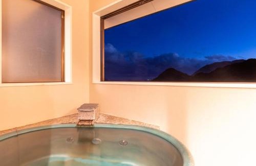 Kawazu Hotel | 花の風