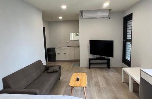 Fengyuan District Casa | 豐原廟東自助民宿
