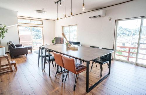 Hayama Apartamento | 逗子海岸近くの広さ104平米の一棟貸し