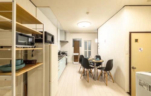 Tsuruhashi Apartamento | 道頓堀 なんば迄地下鉄4分 鶴橋 一軒家丸々貸切 最大12名宿泊可能