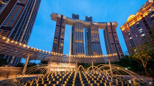 Yuzhong Hotel | 重庆MAX范思酒店解放碑来福士店Chongqing MAX Van Hotel Jiefangbei Raffles