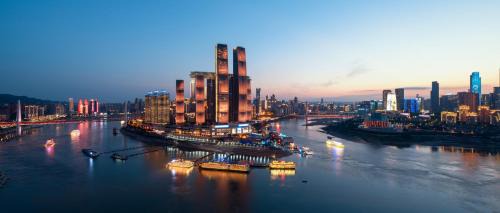 Yuzhong Hotel | 重庆MAX范思酒店解放碑来福士店Chongqing MAX Van Hotel Jiefangbei Raffles