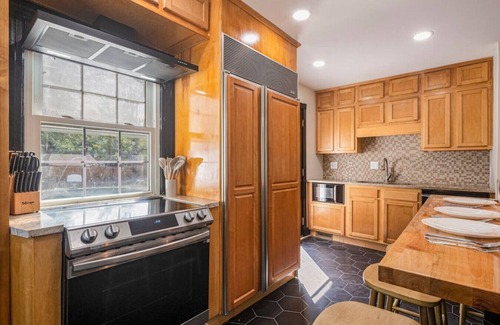 Jeffersonville - Clarksville Casa | ꕥLuxꕥHeated* Pool/Hot Tub/Gamerooms/Firepit/Outdoor Shower/Bunks