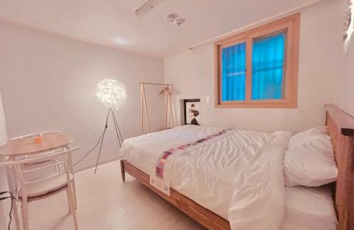Yongsan-gu Casa | 낭만하우스