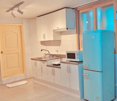 Yongsan-gu Casa | 낭만하우스